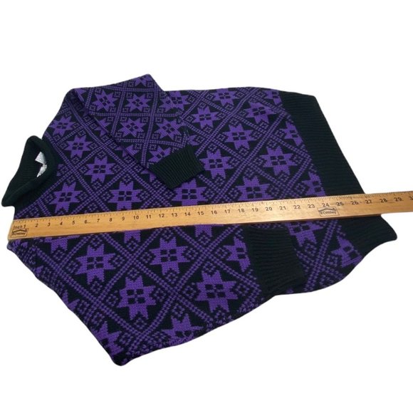 Vintage Purple and Black Mock Neck Nordic Sweater size Medium - Picture 3 of 5